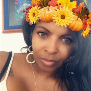 Meet your Posher, Jeannette